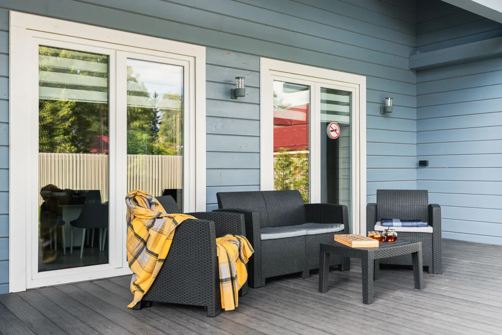 Уютный новый коттедж у озера