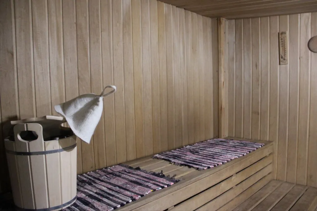 Большой номер с баней на 5 человек