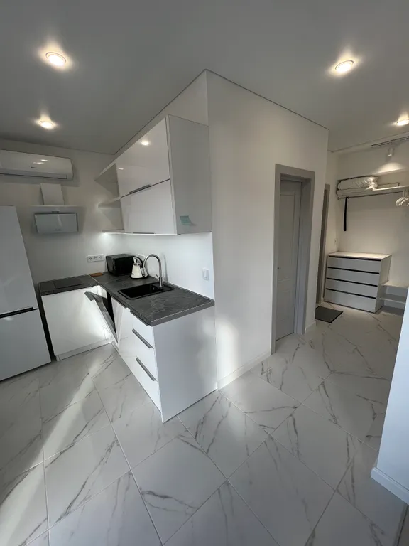 Студия с видом на море на набережной Горького