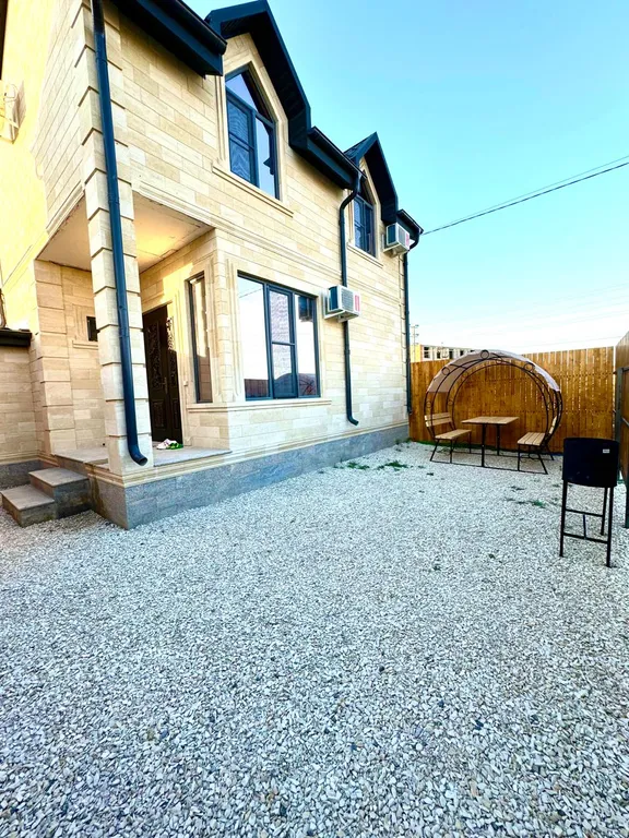 Уютный дом на берегу моря