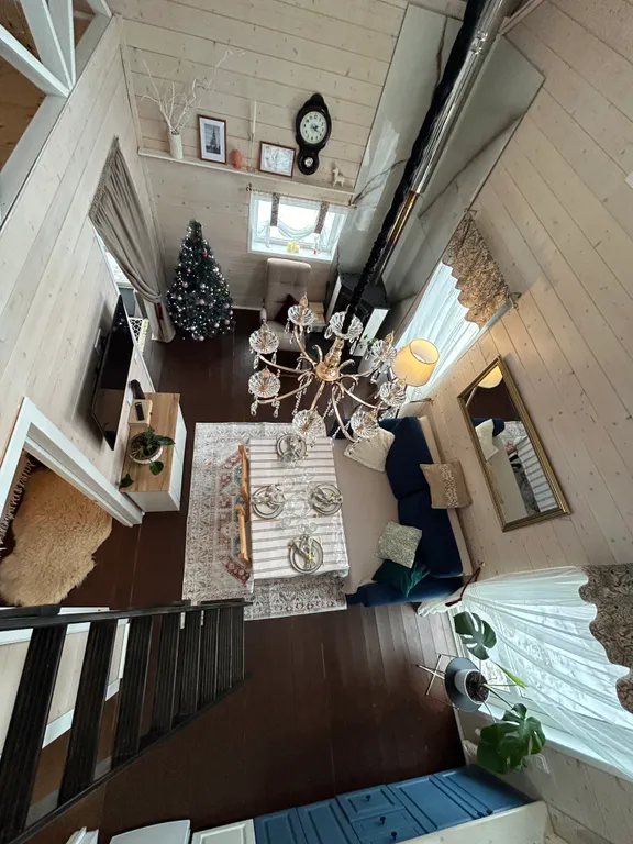 Голландский домик у леса