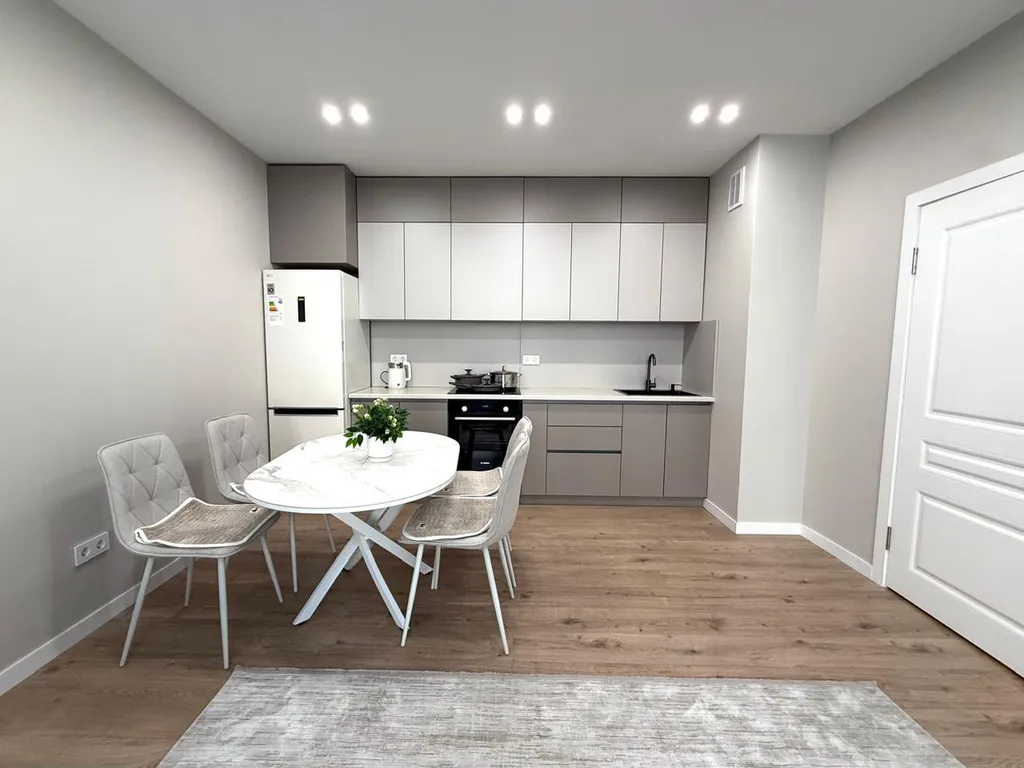 Просторная квартира в «Раимбек 14 резиденс» центр & питьевая вода