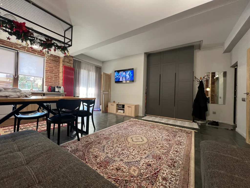 Апартаменты  с террасой с видом на горы в самом центре курорта Красная