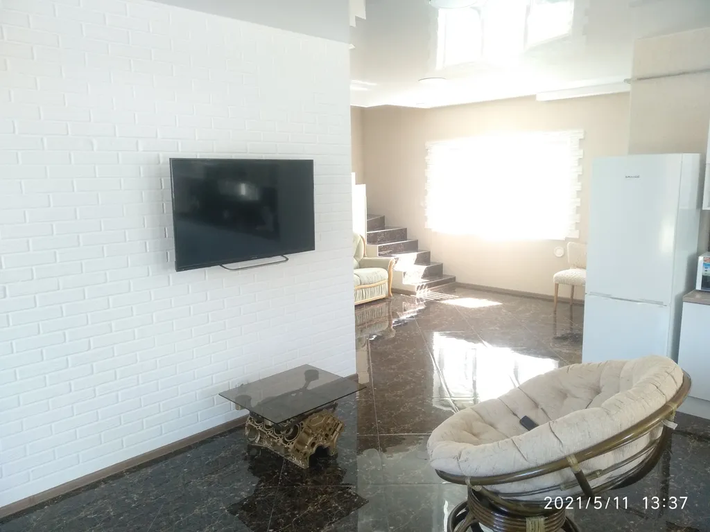 Уютный дом с бассейном