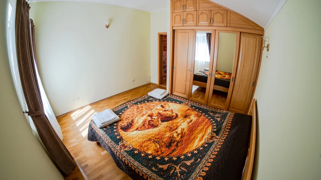 Дом у моря с бассейном