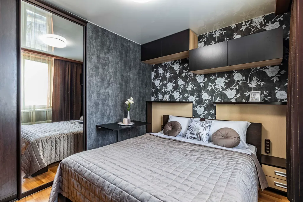 Евротрешка около метро Проспект Космонавтов на 6 гостей