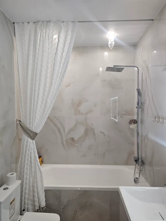 Квартира с видом на горы в новом ЖК с собственной набережной