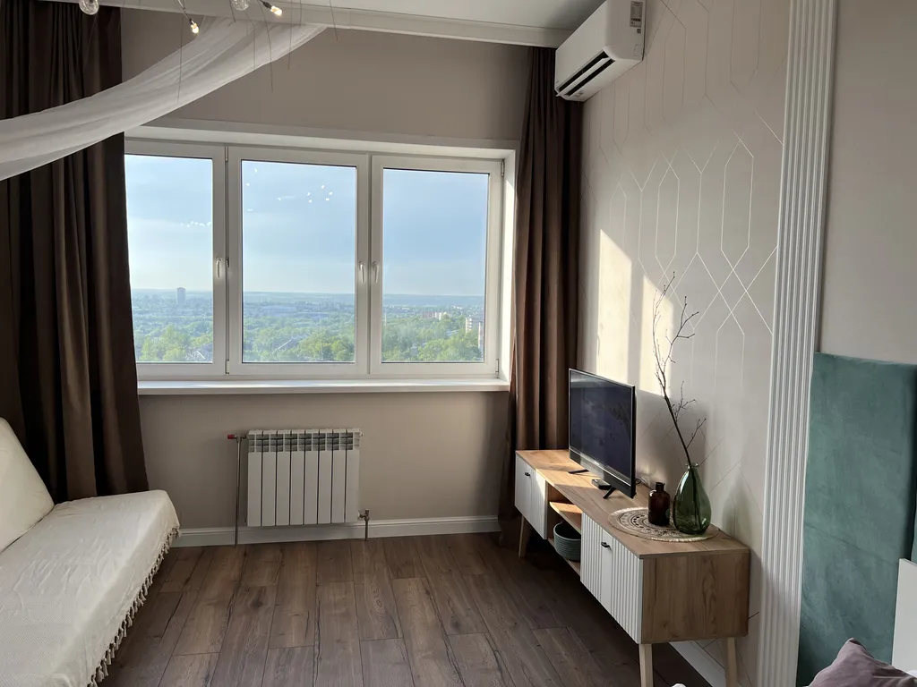 Прекрасная студия со свежим ремонтом в новом доме с чистым подъездом