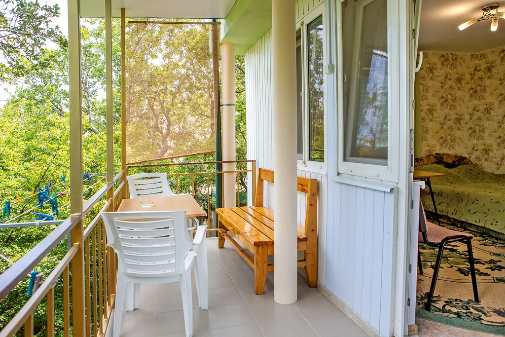 Уютный номер с видом на горы