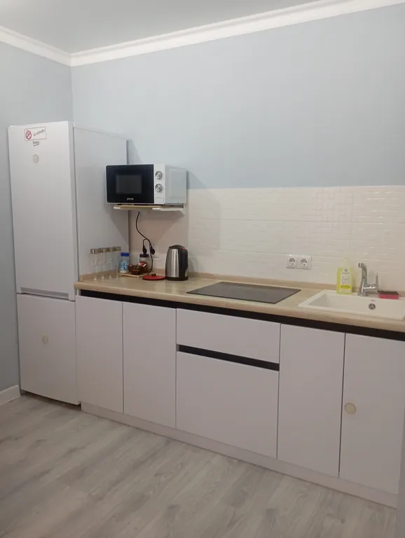 Апартаменты у Кремля, Дворца спорта Кристал, драмтеатра