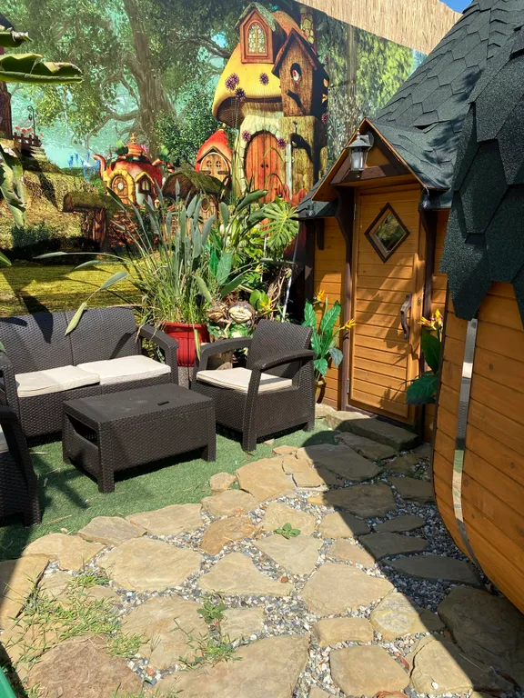 Дом Шилтон Виладж с бассейном, баней и джакузи