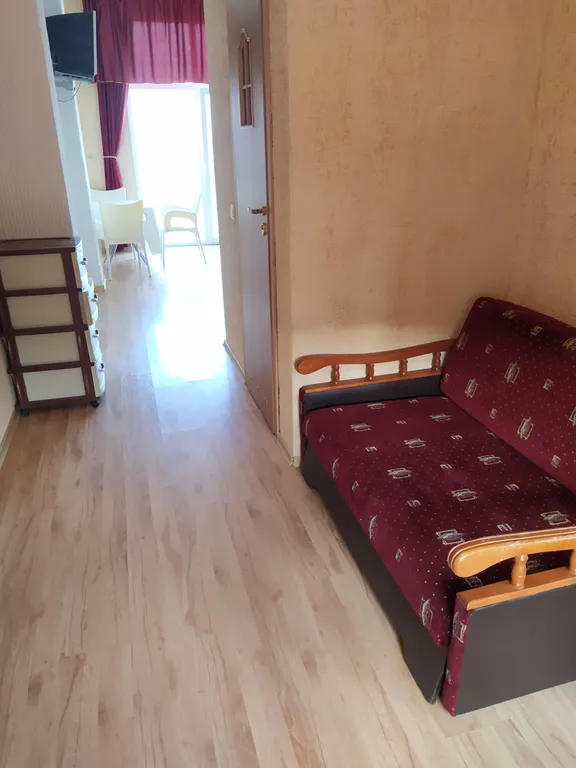 Комната с видом на море