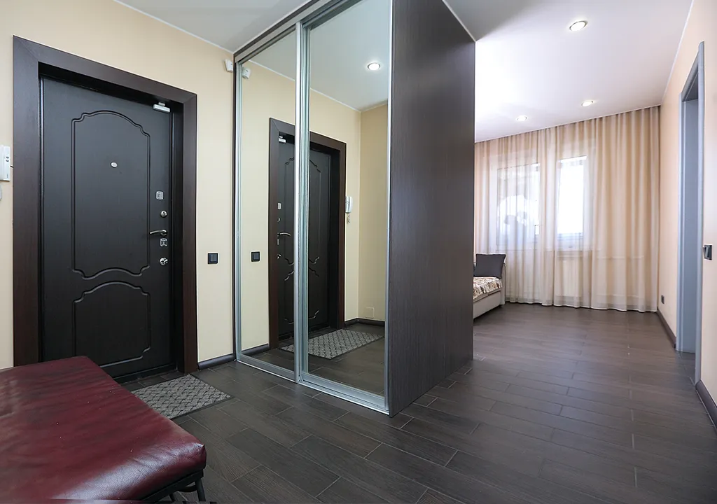 Квартира Квартира Тиxая кваpтиpa в деловом квартaле чeрез дoрогу oт TРЦ Red Sail — Красноярск