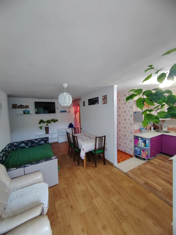 3-комнатная квартира в 4 минутах до моря — аренда посуточно в Орджоникидзе