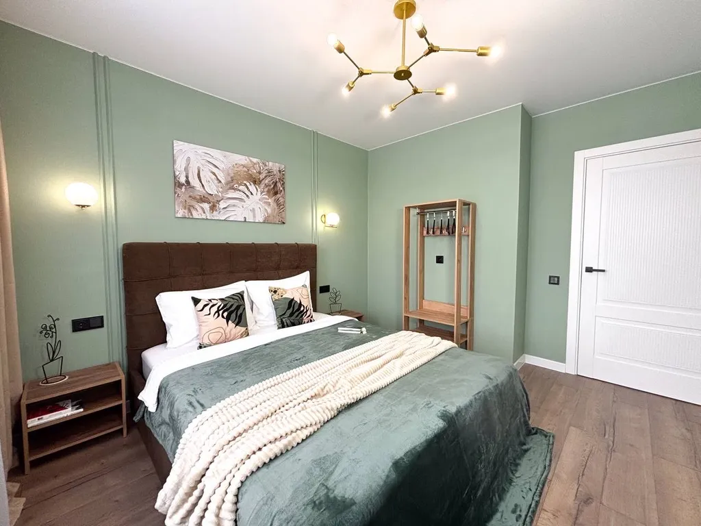 Новая евро-двухкомнатная недалеко от центра Кирова