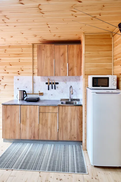 Номер с балконом и видом на телецкое озеро