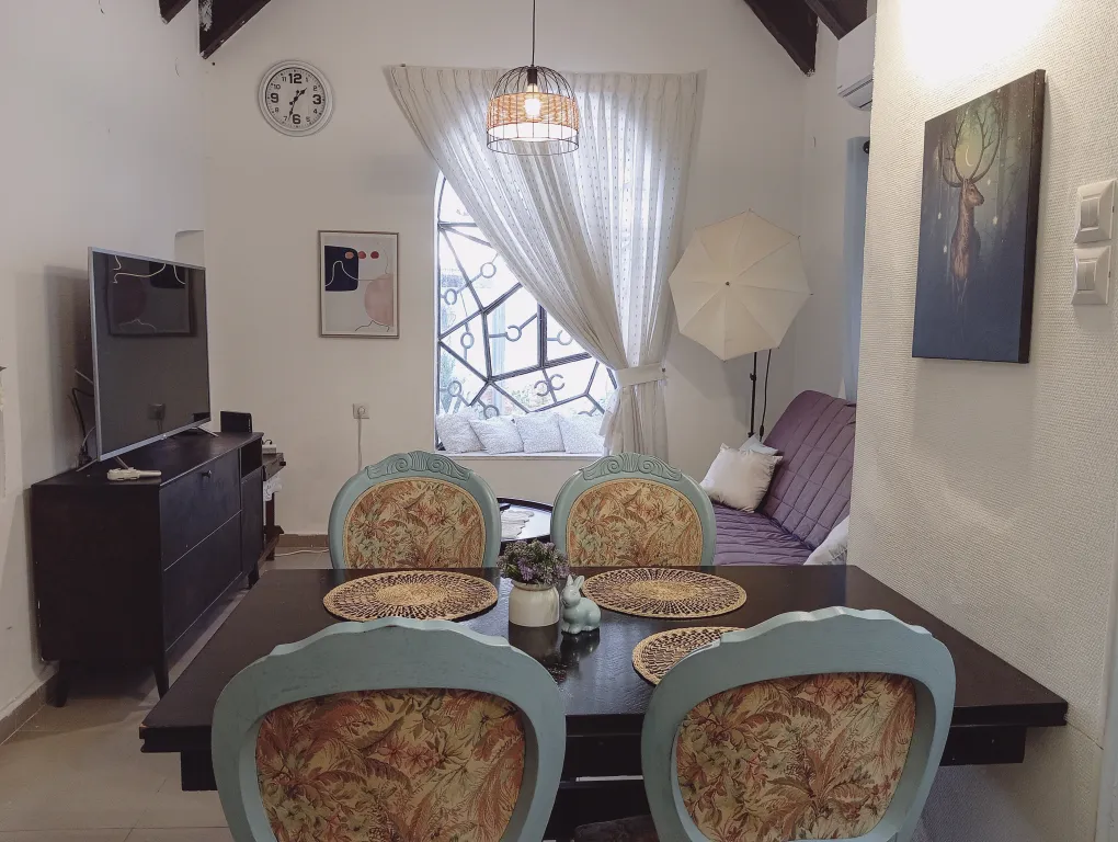 Винтажная квартира с отдельным входом и с большой зоной для барбекю