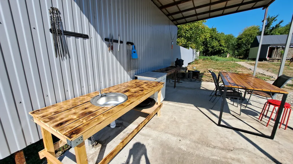 Коттедж Дом с теплой террасой и видом на горы — Апшеронск