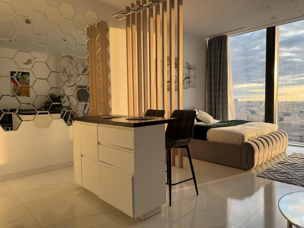 Квартира Квартира Sky City Moscow Уютная студия с Аэрохоккеем в Москва Сити. — Москва