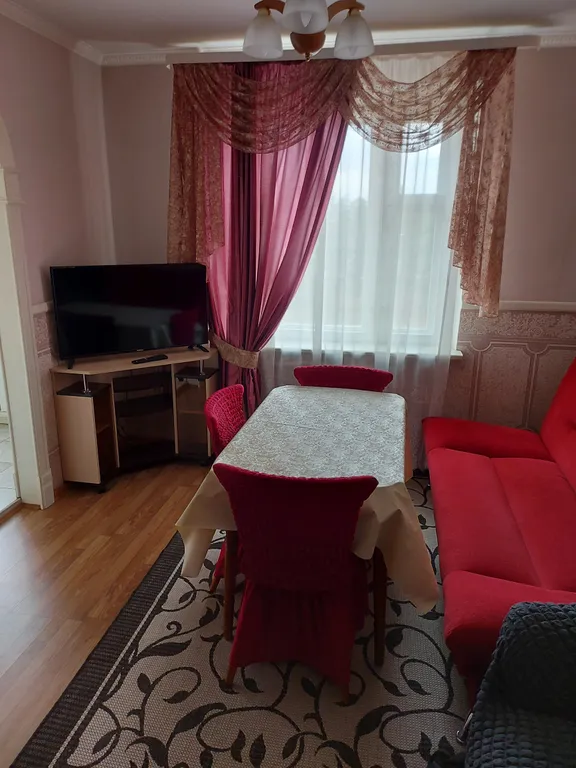 4-комнатная квартира с евроремонтом