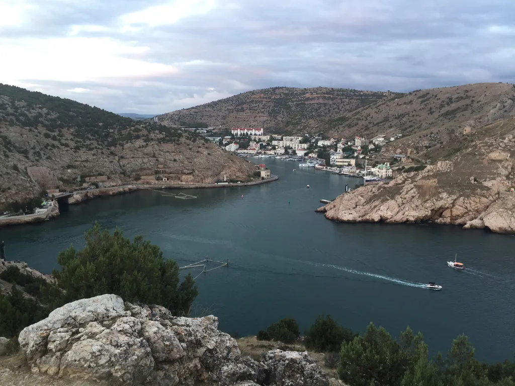 Уютная квартира на Вилле Дельмар с можевельником со стороны лоджии