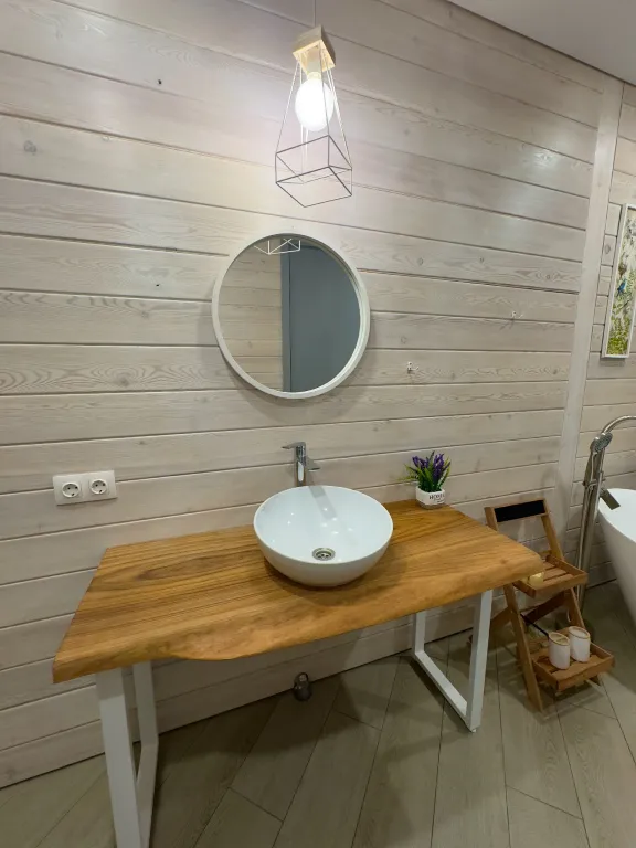 Уютный дом с русской баней из ольхи и тёплым бассейном