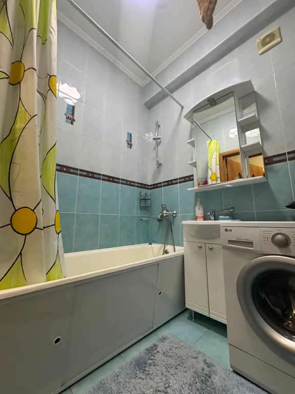 Квартира Просторная 2-х комнатная квартира — Екатеринбург