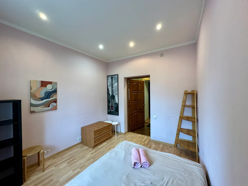 Большая квартира с парковочным местом на волжской набережной