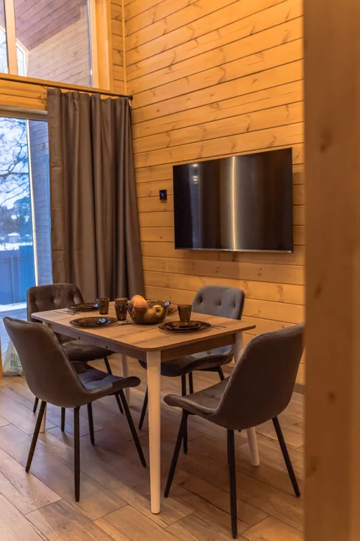 Дом с сауной на берегу реки