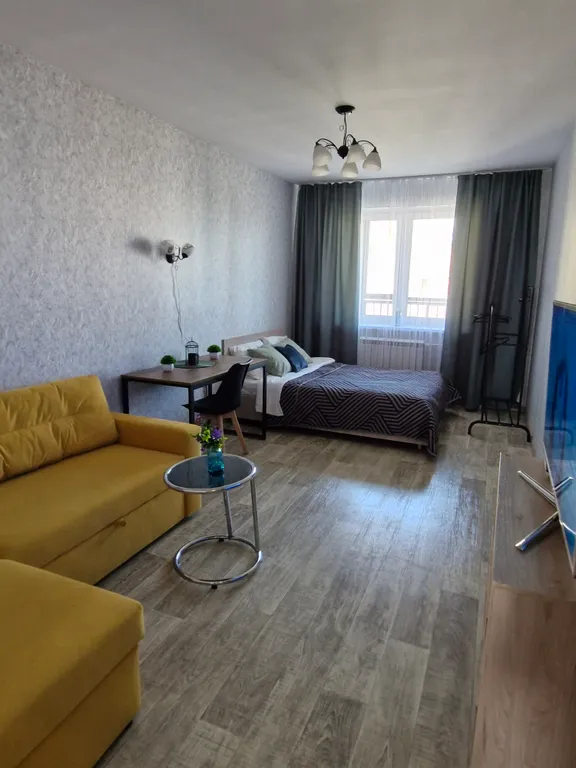 Квартира Квартира Шикарная просторная евротрешка для большой семьи или компании — Ярославль