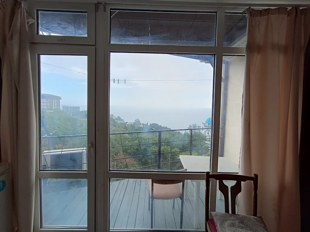 Студия с видом на море