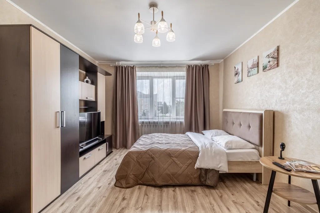 Светлая и просторная квартира в центре с видом на набережную