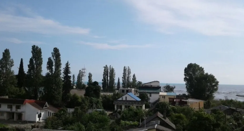 Квартира Квартира Апартамент с 2-мя спальнями и кухней-гостиной с французскими окнами — Сириус