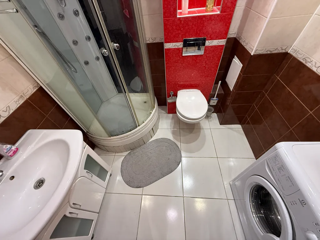 Тут хорошо на Сурикова