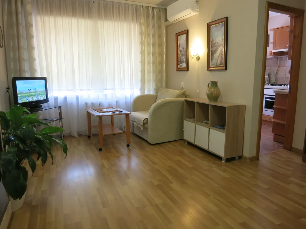 Квартира У Двух Вокзалов — аренда посуточно в Псков