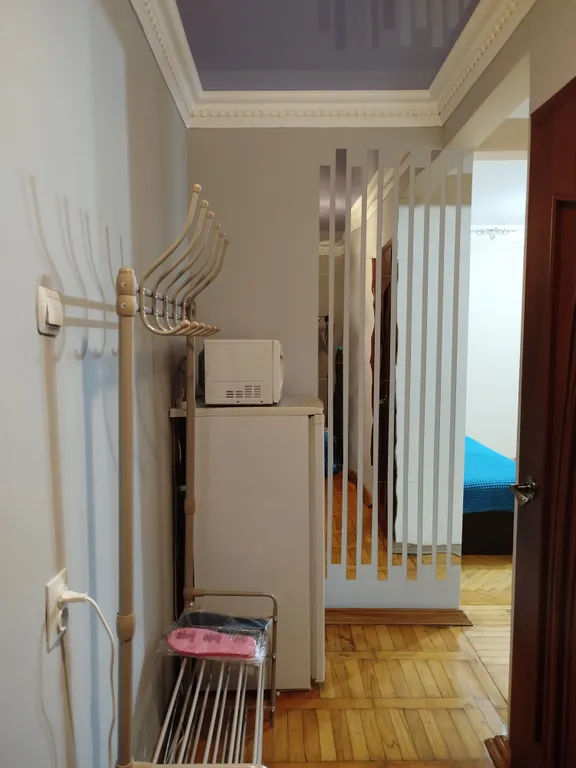 Квартира находится в центре района горный