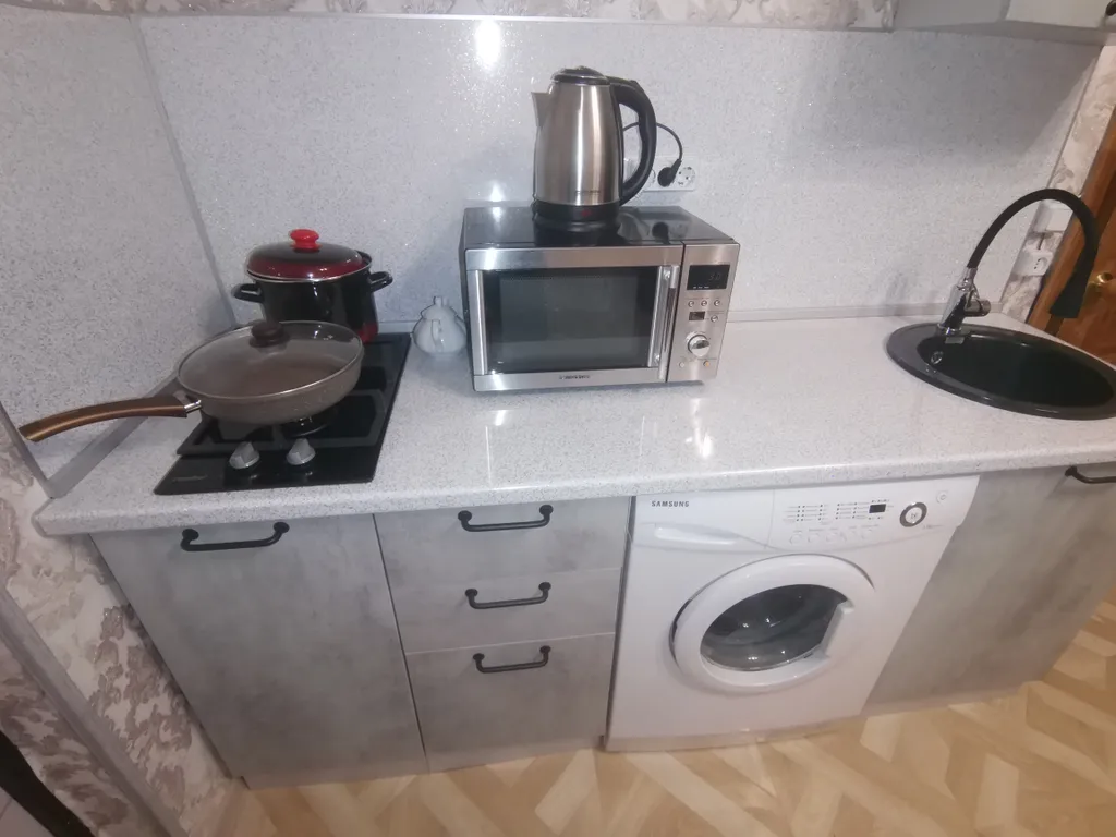 Студия возле Колоннады