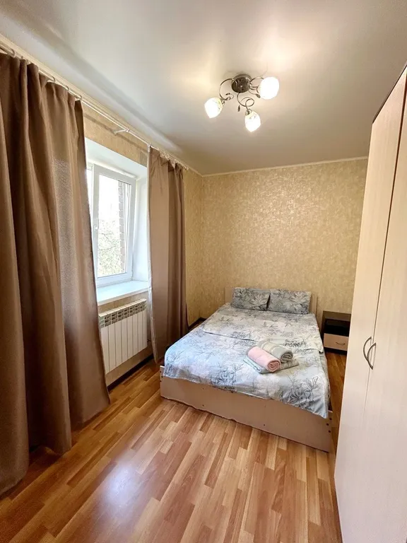 Просторная квартира в тихом месте с парковкой — аренда посуточно в Калуга