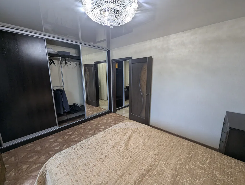 Уютная квартира в центре города с теплыми полами — аренда посуточно в Омск