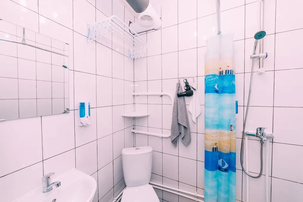 Комната со своим санузлом и мини-кухней в историческом центре