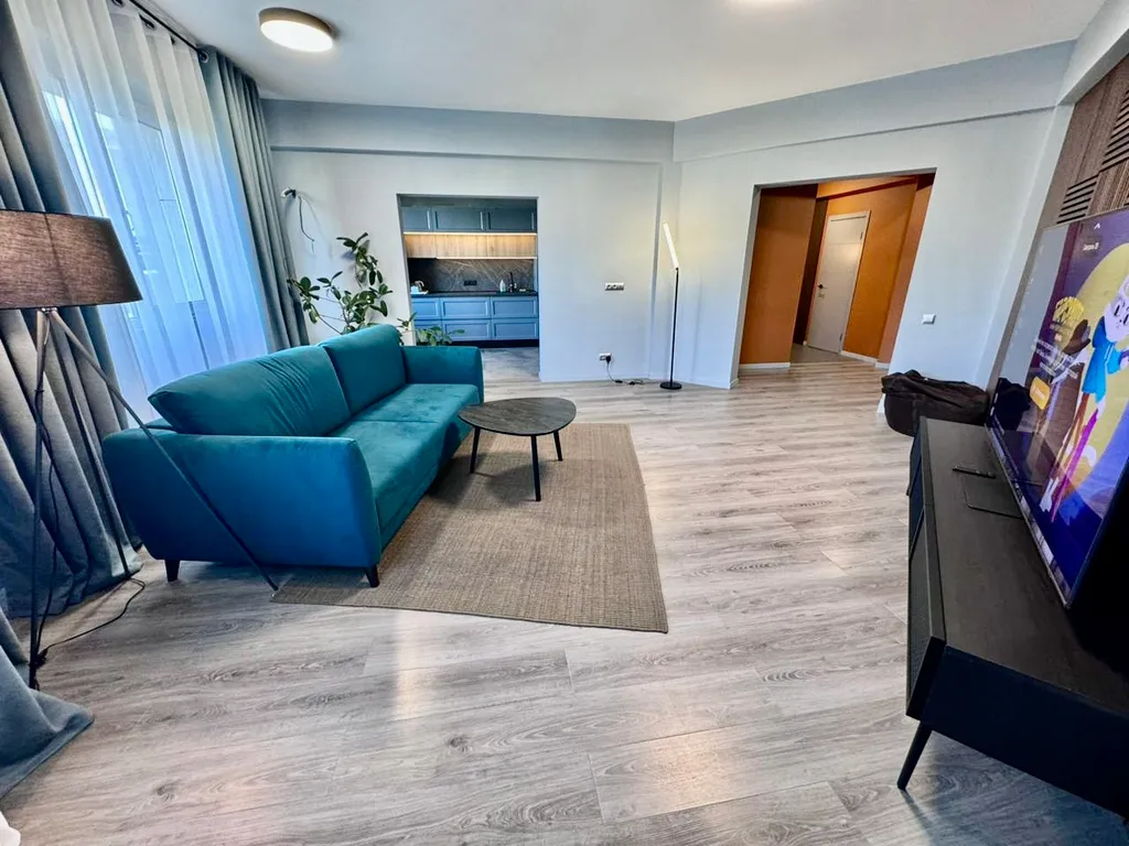 Апартаменты 100 кв.м на проспекте Победы, 7