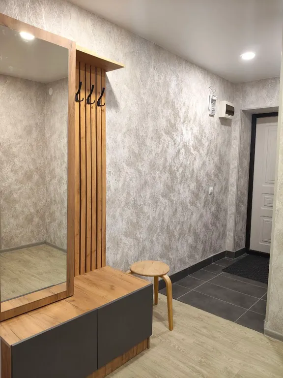 Просторная теплая квартира у Бульвара Нефтепереработчиков