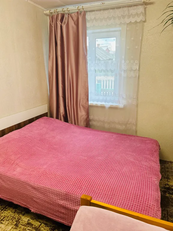 Теплый дом с двумя комнатами и кухней на компанию до 8 гостей