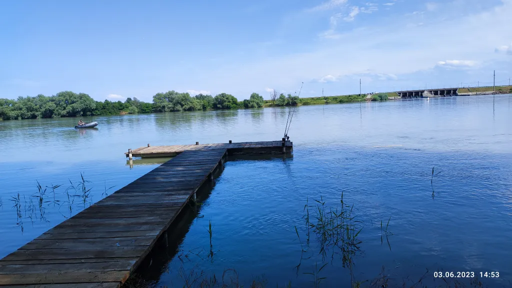 Коттедж Коттедж на берегу реки Кубань Black House Krd — Елизаветинская