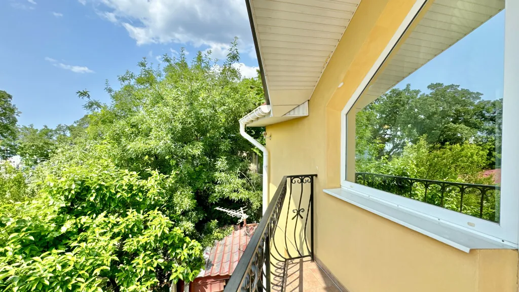 Домик с садом в Кореизе возле ялты