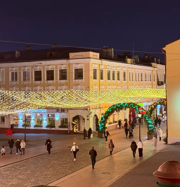 Новая студия в самом центре Гродно с видом на пешеходную улицу