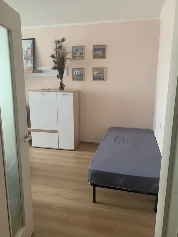 Двухкомнатная квартира у тц Июнь и тц 4daily