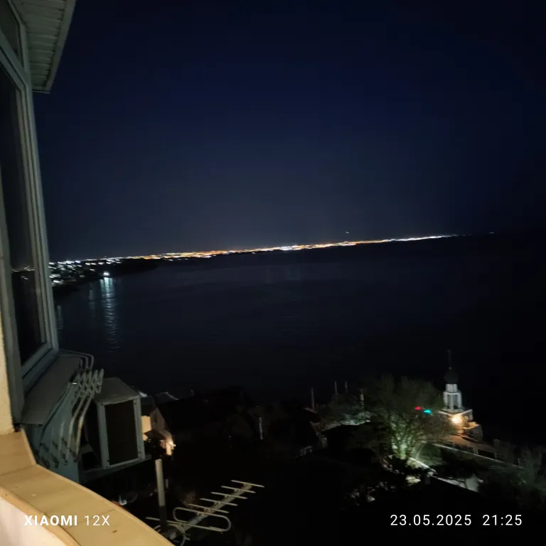 Двухуровневые видовые апартаменты у моря