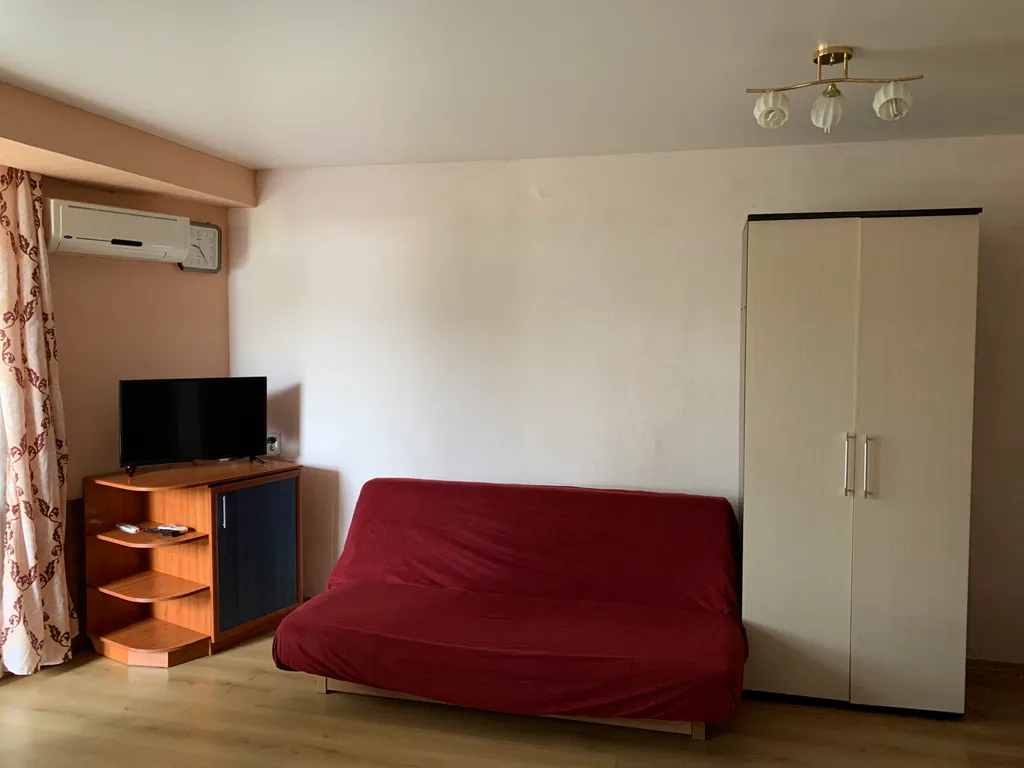 Студия в доме у моря