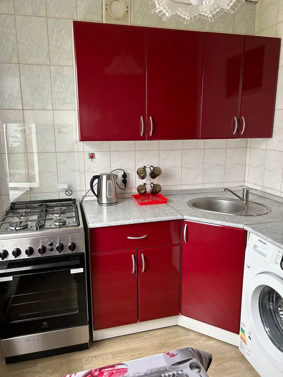 Трёхкомнатная квартира возле парка им. Поддубного